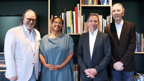 PMG Presse-Monitor kauft Content-Konvertierer - Koos Hussem (X-CAGO-CEO), Natascha Thomas (stellv. GF bei der PMG), Ingo Kästner (PMG-GF) und Eric Hommerson (CTO bei X-CAGO) freuen sich auf die weitere Zusammenarbeit (v.l.n.r.) - Foto: PMG